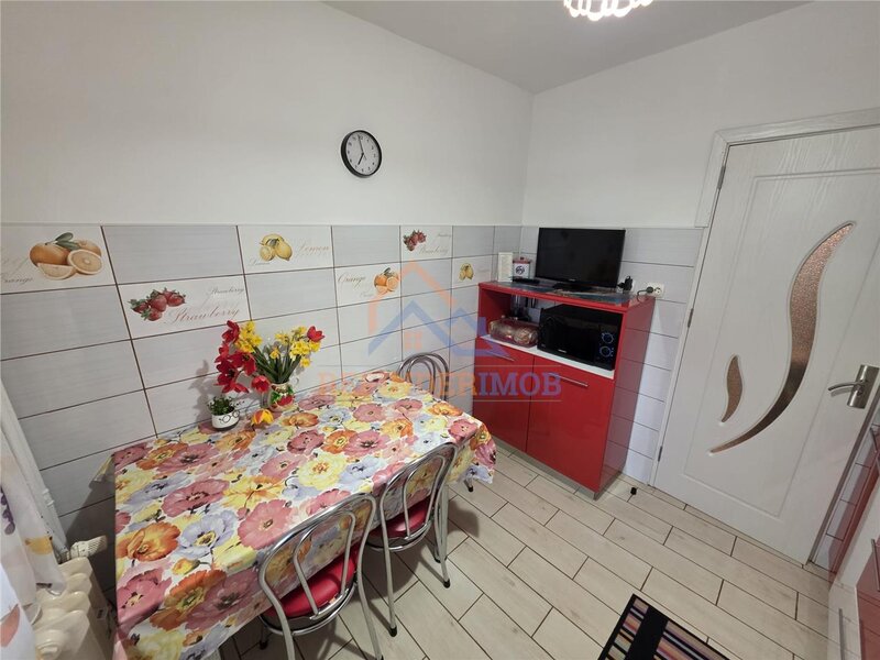 Crangasi Apartament 2 camere decomandat / Mobilat / Utilat / Metrou